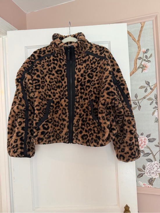 JoyLab Jackets & Blazers - Joylab Leopard Print Fuzzy Zip Jacket - Brown & Black